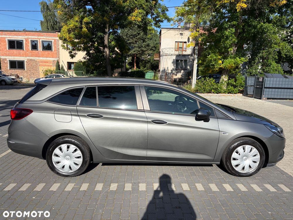 Opel Astra 1.6 CDTI Enjoy - 4
