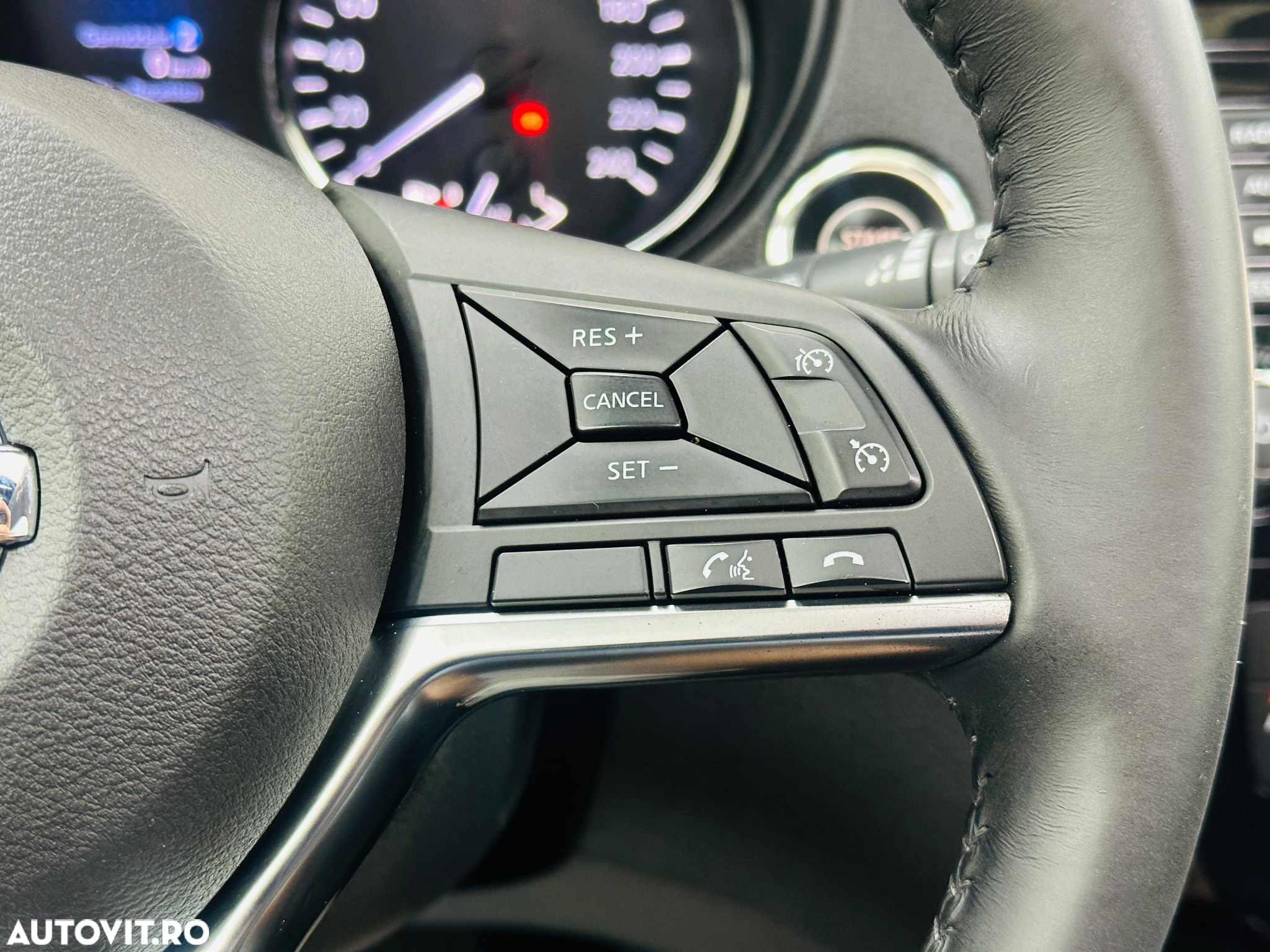 Nissan X-Trail - 28