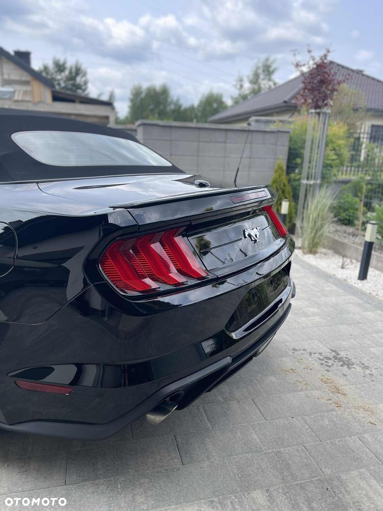 Ford Mustang 2.3 EcoBoost - 19