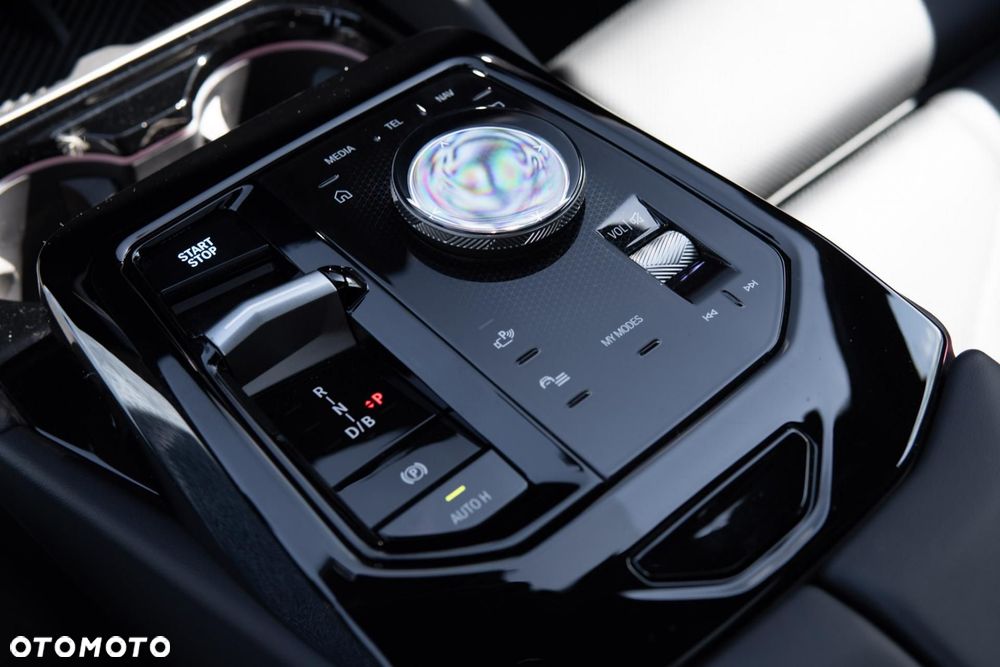 BMW i5 M60 - 18