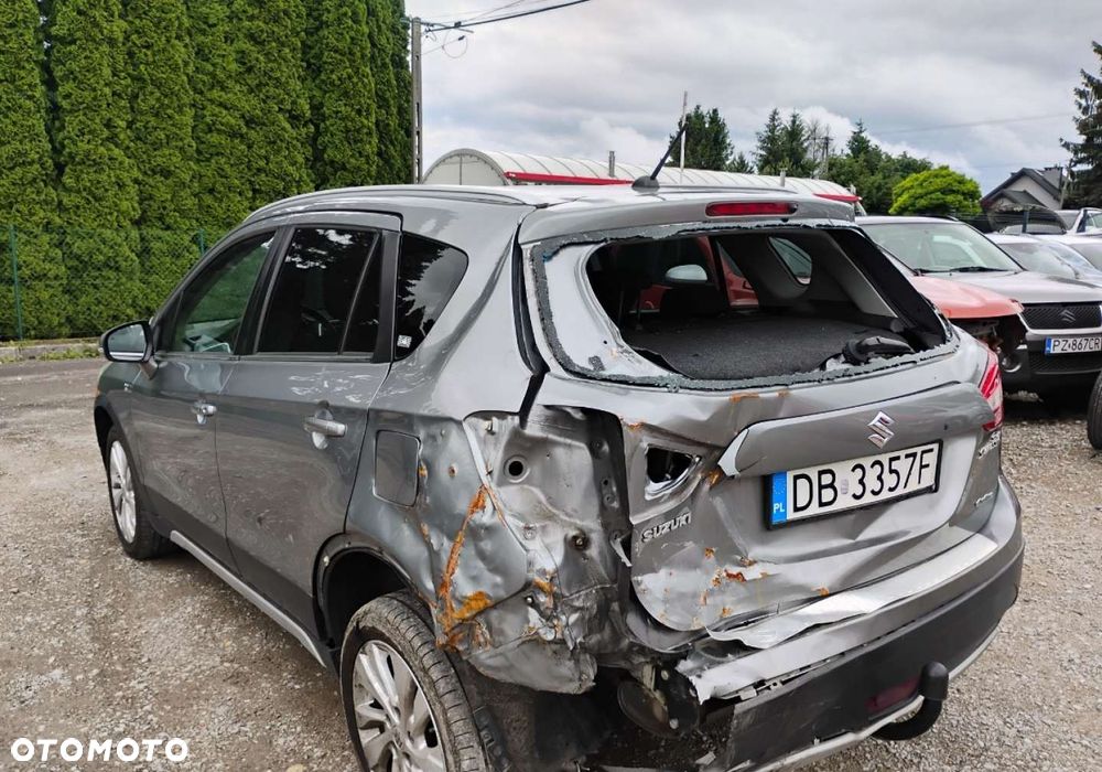 Suzuki SX4 S-Cross - 4