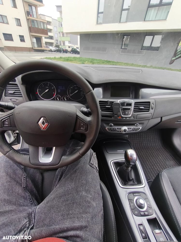 Renault Laguna dCi 110 FAP Expression - 13