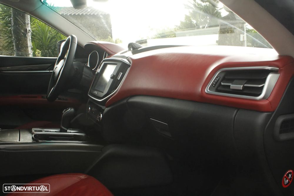 Maserati Ghibli Diesel Auto - 25