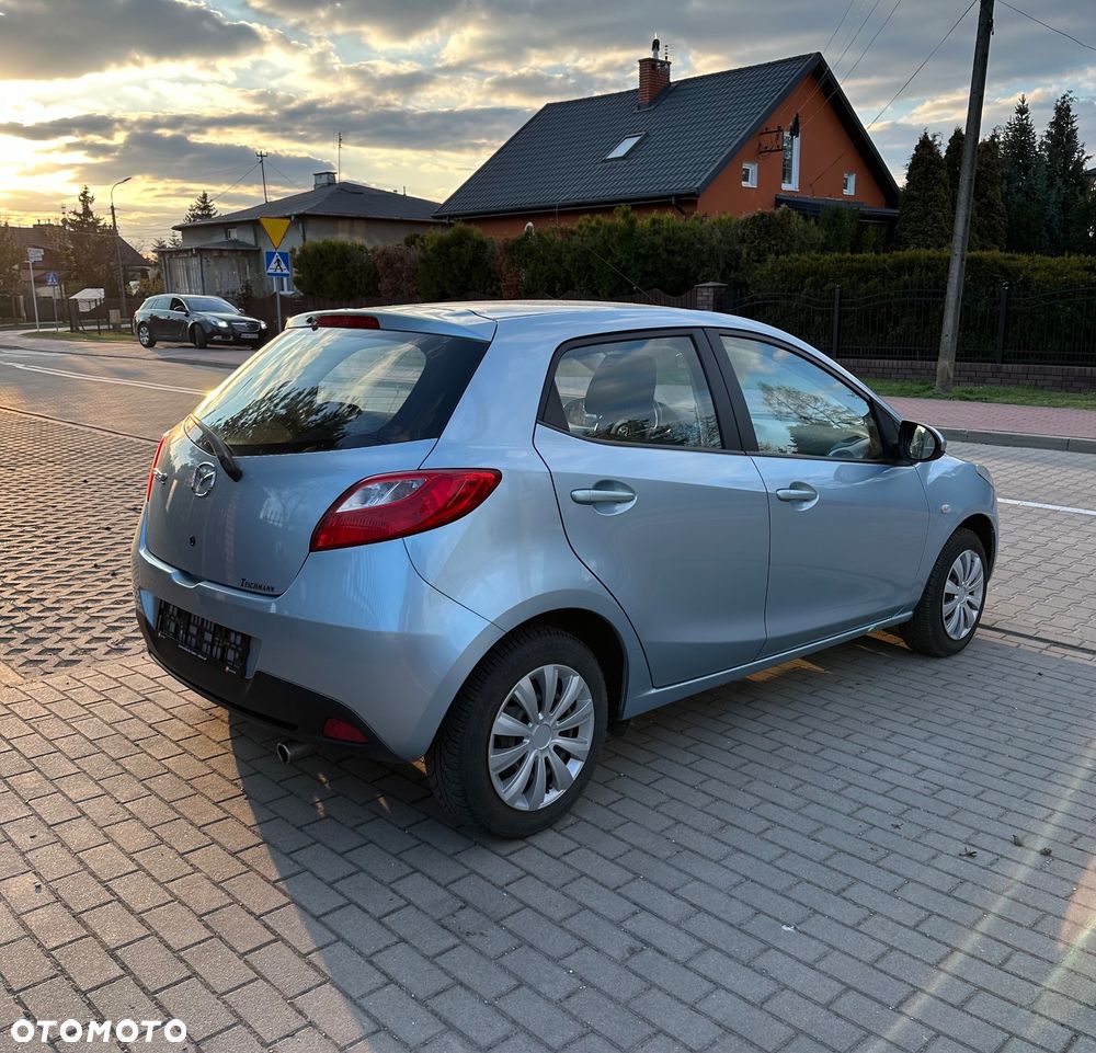 Mazda 2 - 4