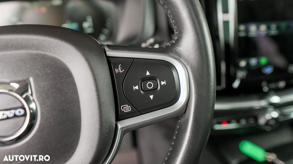 Volvo XC 60 T6 AWD Recharge Geartronic Inscription - 19