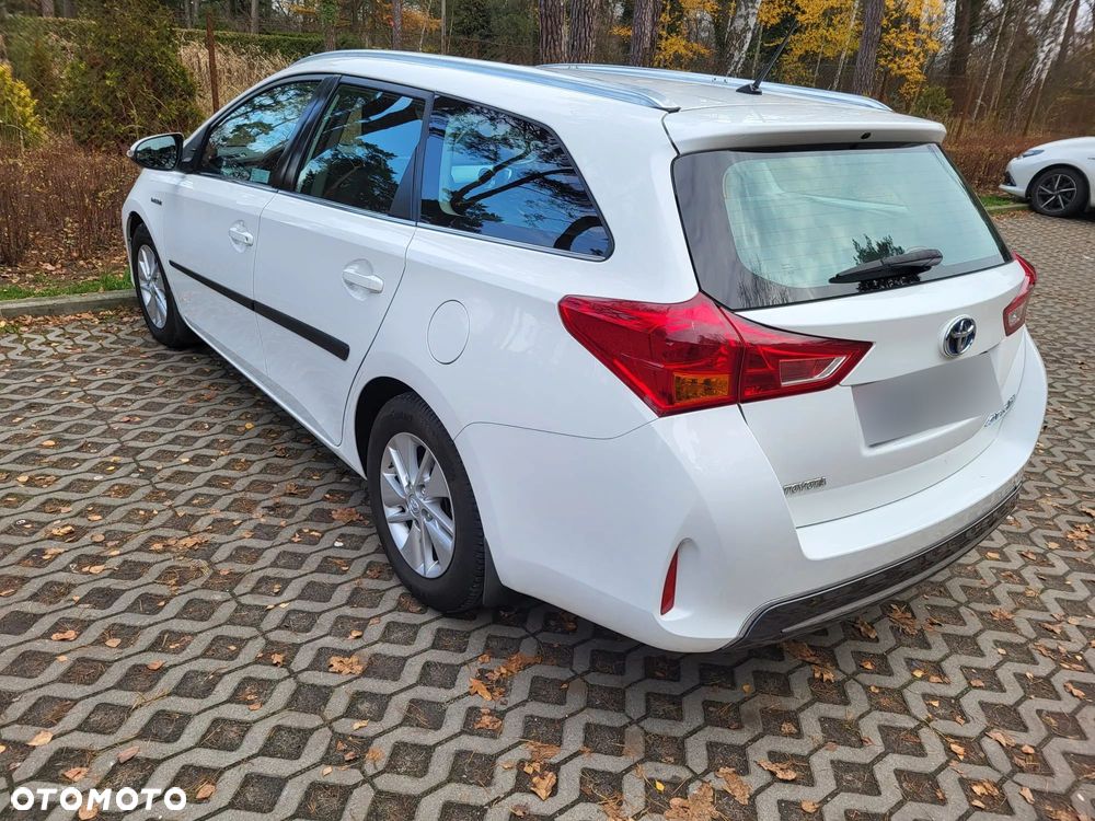 Toyota Auris - 4