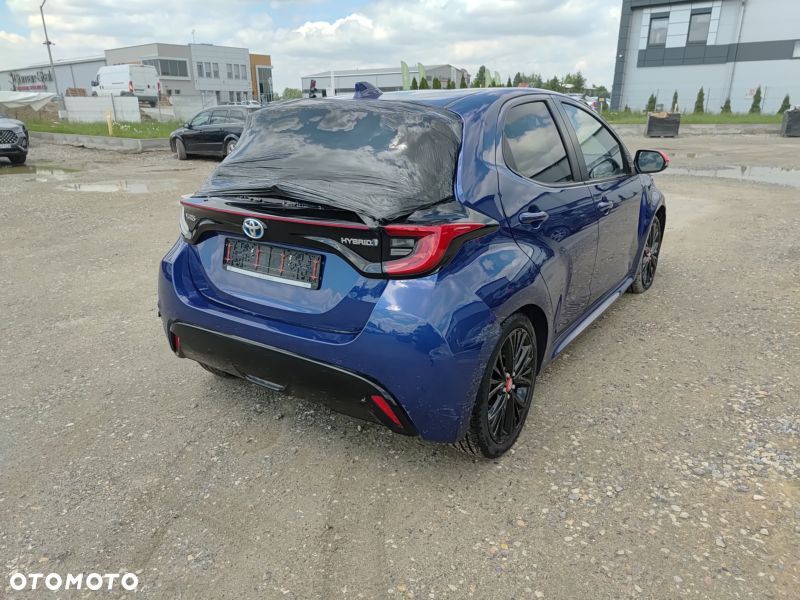 Toyota Yaris - 12
