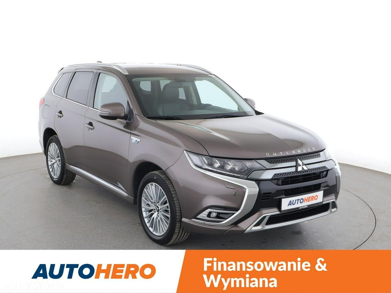 Mitsubishi Outlander 2.4 4WD Plug-In Hybrid - 10