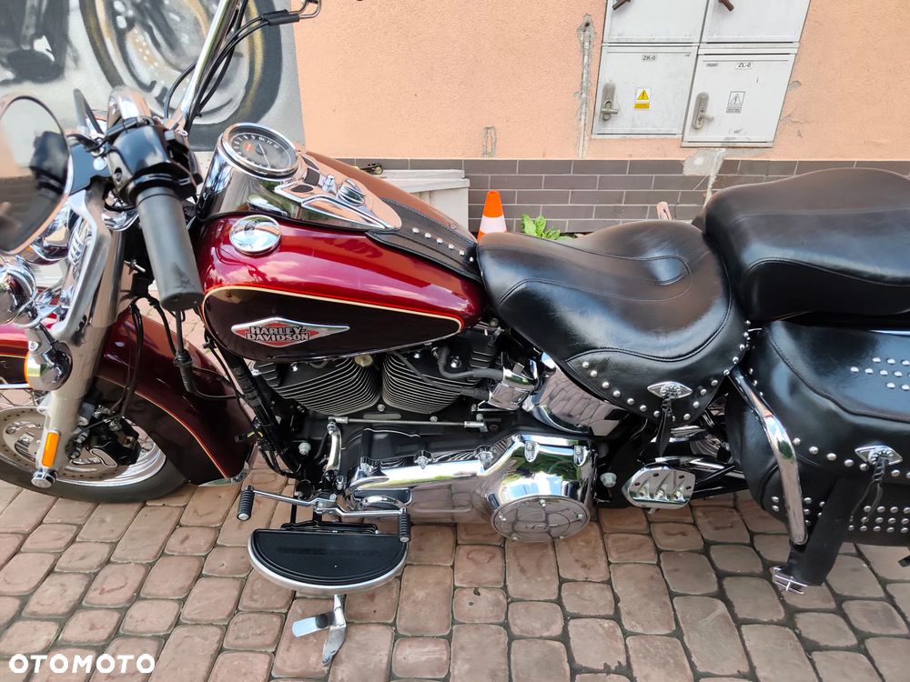 Harley-Davidson Softail Heritage Classic - 27