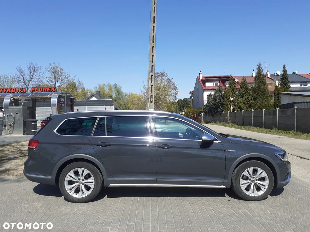 Volkswagen Passat Alltrack - 9