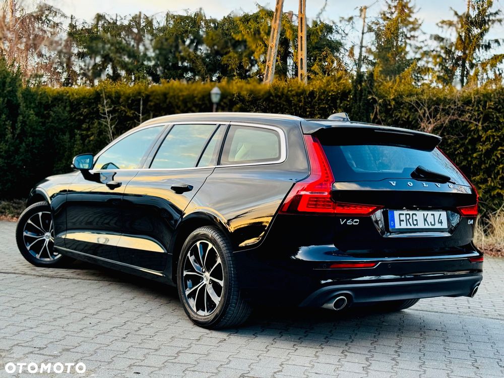 Volvo V60 D4 Geartronic Momentum Pro - 32