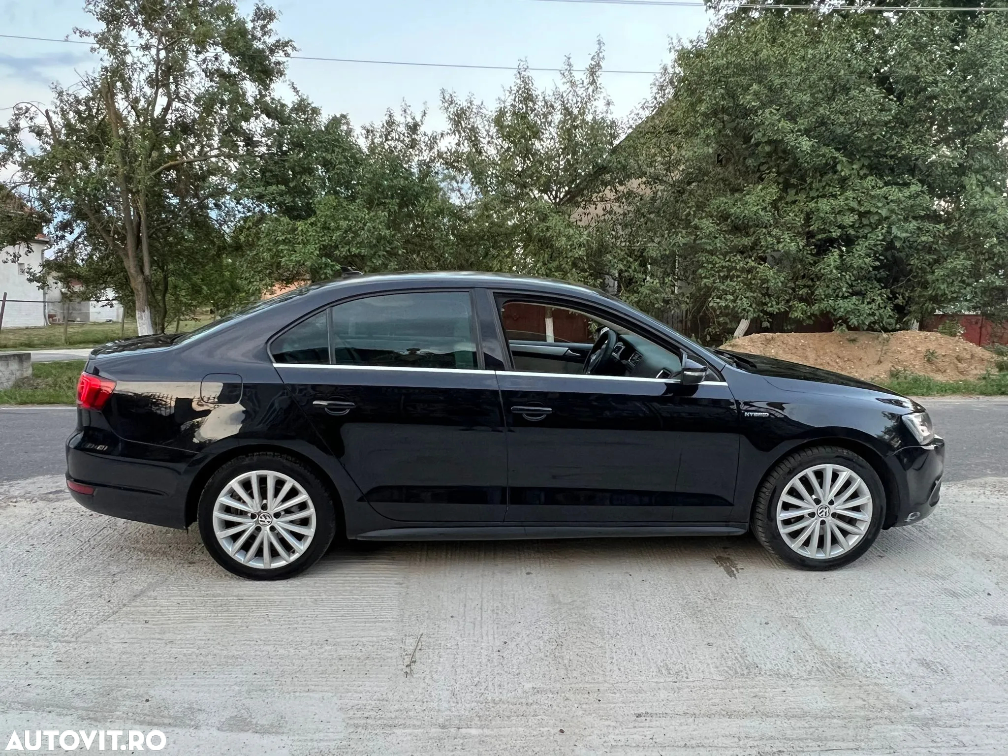 Volkswagen Jetta - 5