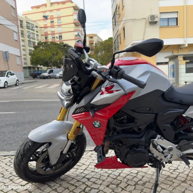 BMW F 900 R - 10