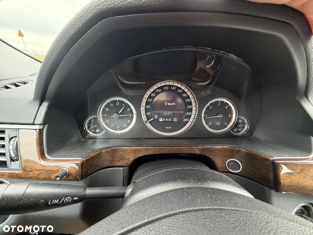 Mercedes-Benz Klasa E 220 CDI BlueEff Avantgarde - 10