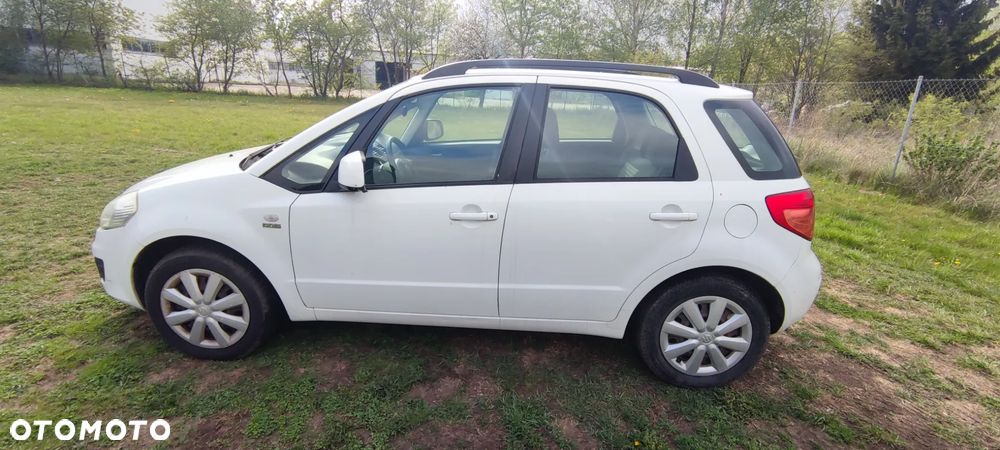 Suzuki SX4 1.6 DDiS Comfort - 2