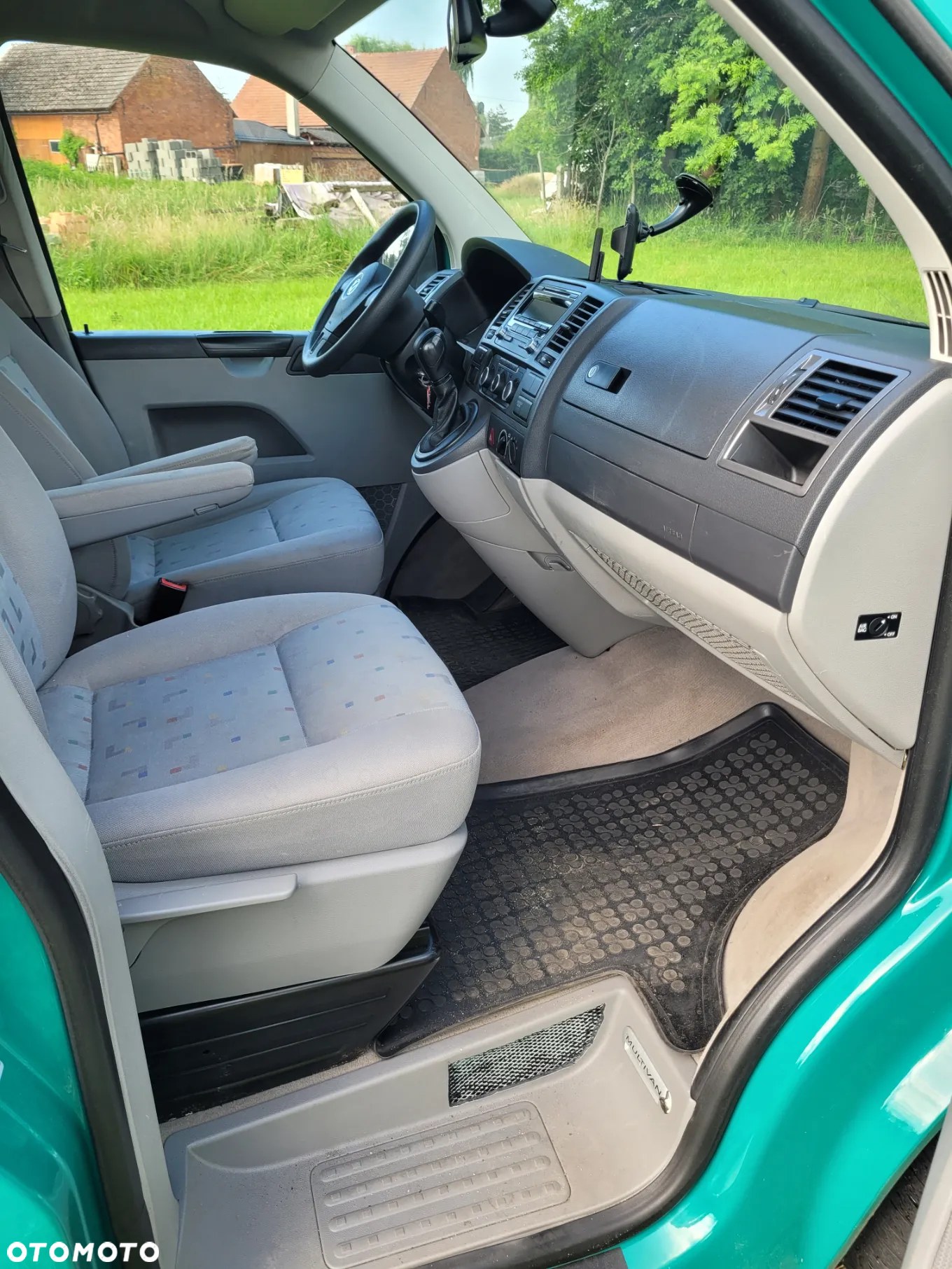 Volkswagen Multivan - 5