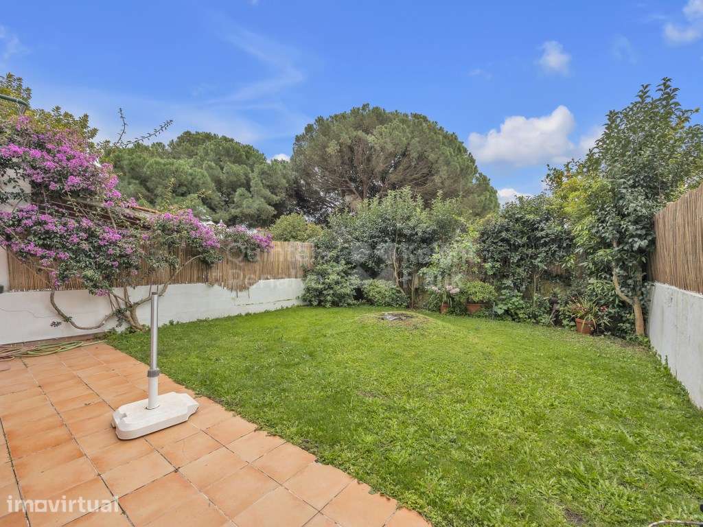 Moradia T4 com vista mar para arrendamento em Sesimbra - Grande imagem: 2/34