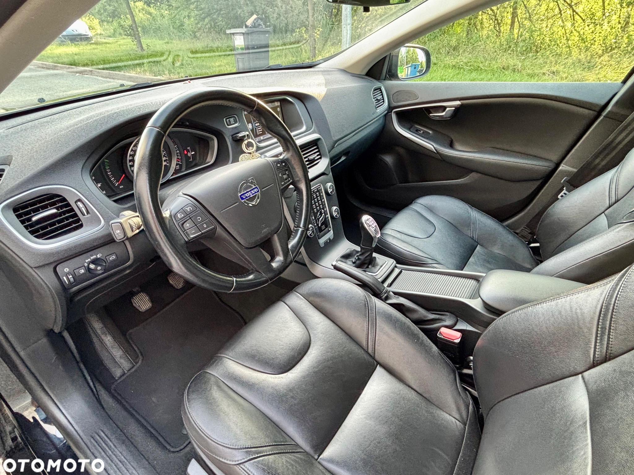 Volvo V40 T3 - 16