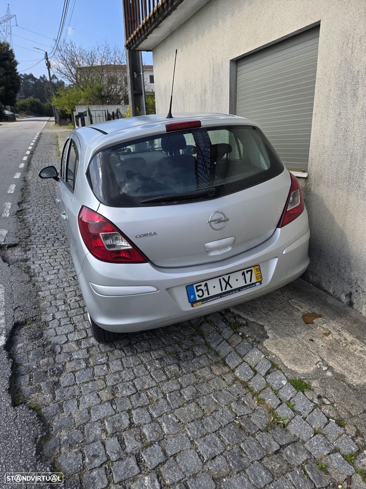 Opel Corsa 1.2 Cosmo - 3