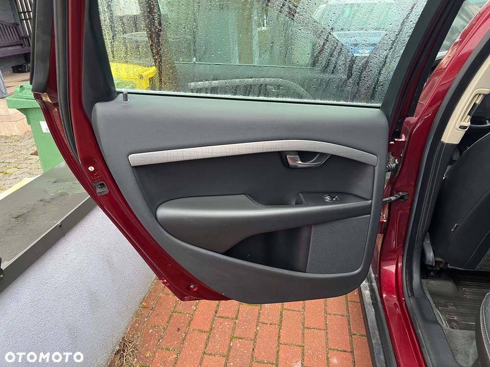 Volvo XC 70 D5 AWD Summum - 17