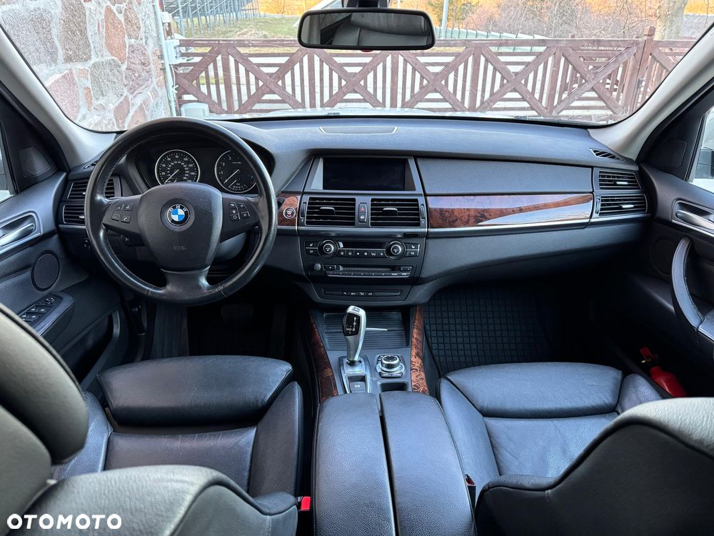 BMW X5 3.0si xDrive - 8