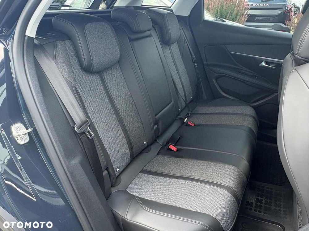 Peugeot 3008 1.5 BlueHDi Active S&S - 11