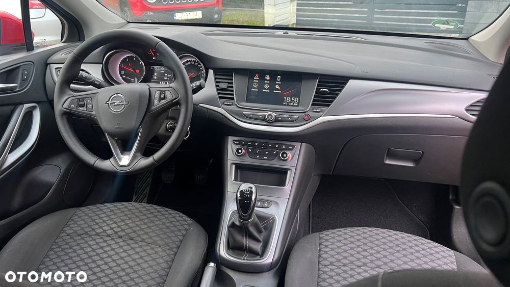Opel Astra - 32