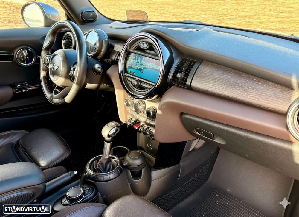 MINI Cabrio Cooper SD Auto Desportiva - 26