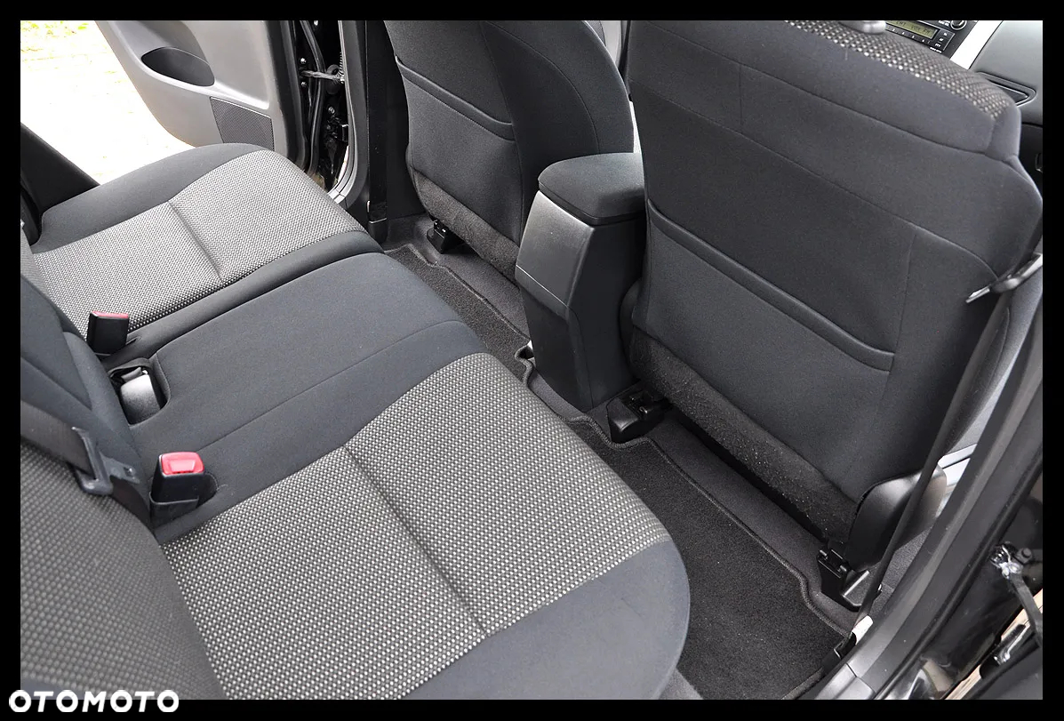 Toyota Auris 1.6 Edition - 27