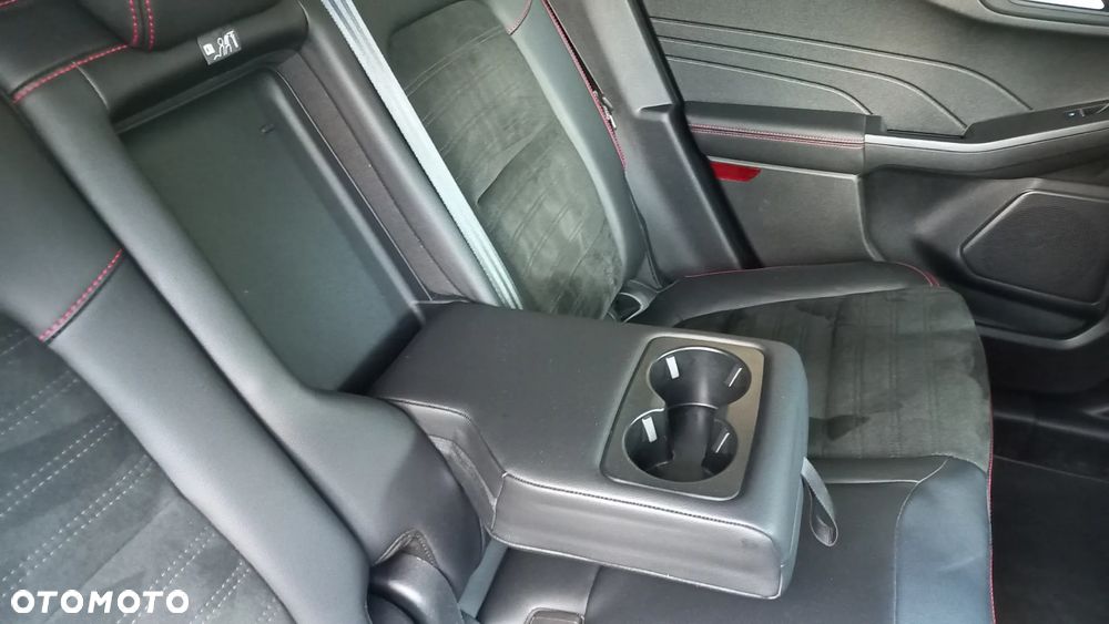 Ford Kuga 2.5 FHEV FWD ST-Line X - 30
