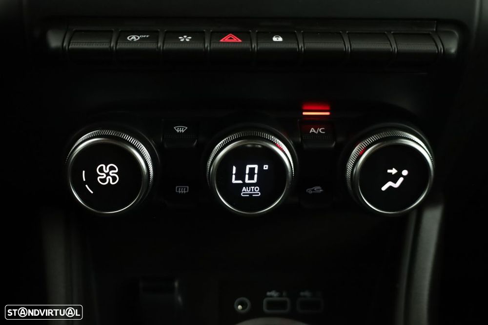 Renault Captur 1.0 TCe Techno Bi-Fuel - 14
