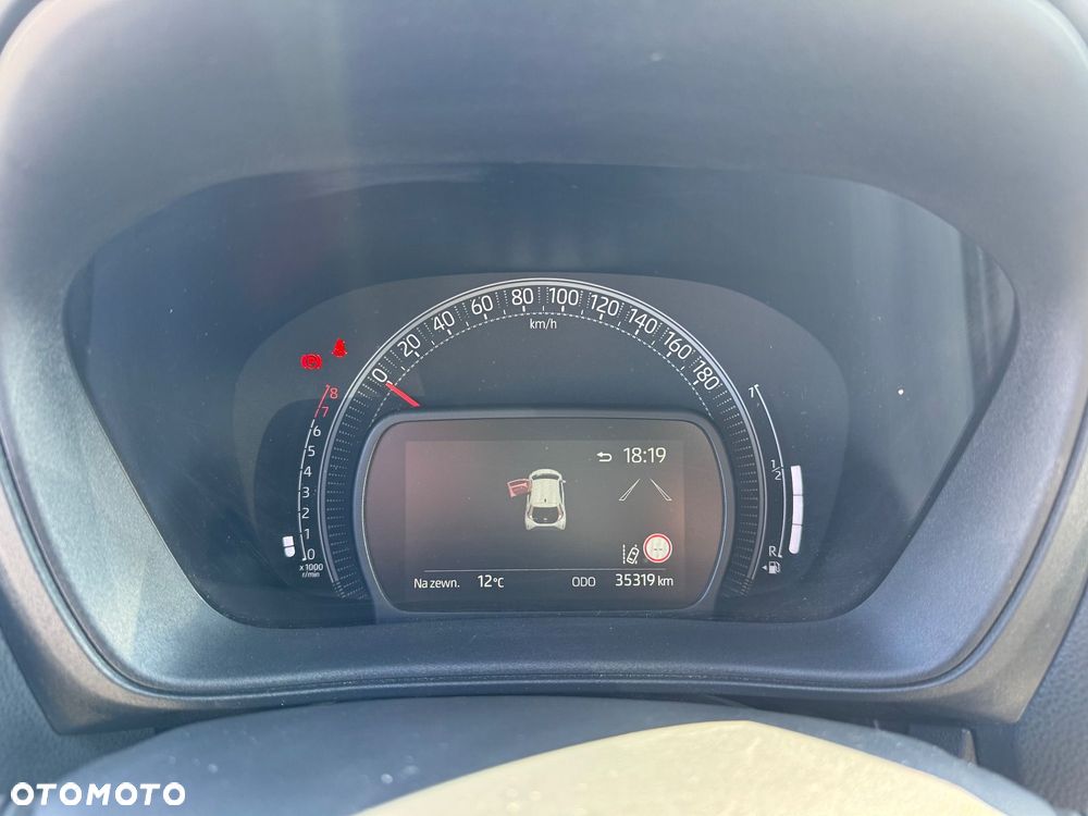 Toyota Aygo X 1.0 VVT-i Executive - 10