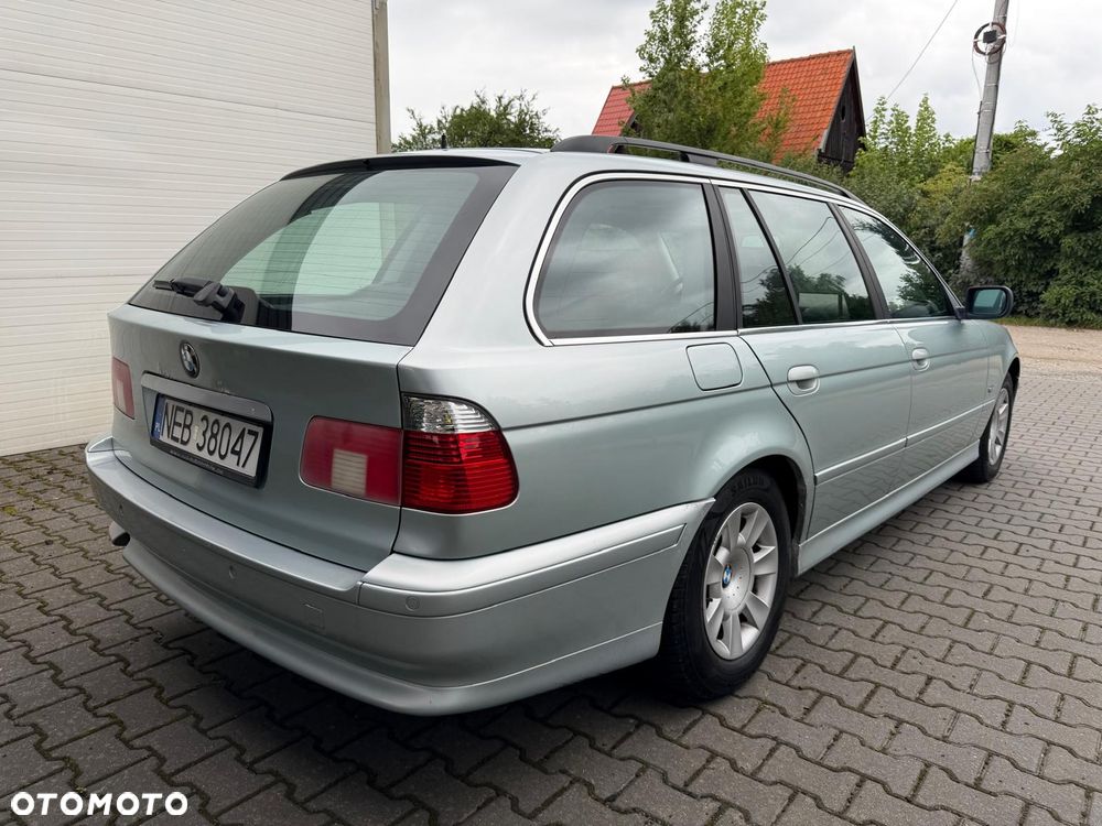 BMW Seria 5 525d - 4