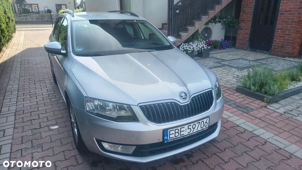 Skoda Octavia 2.0 TDI Ambition DSG - 1
