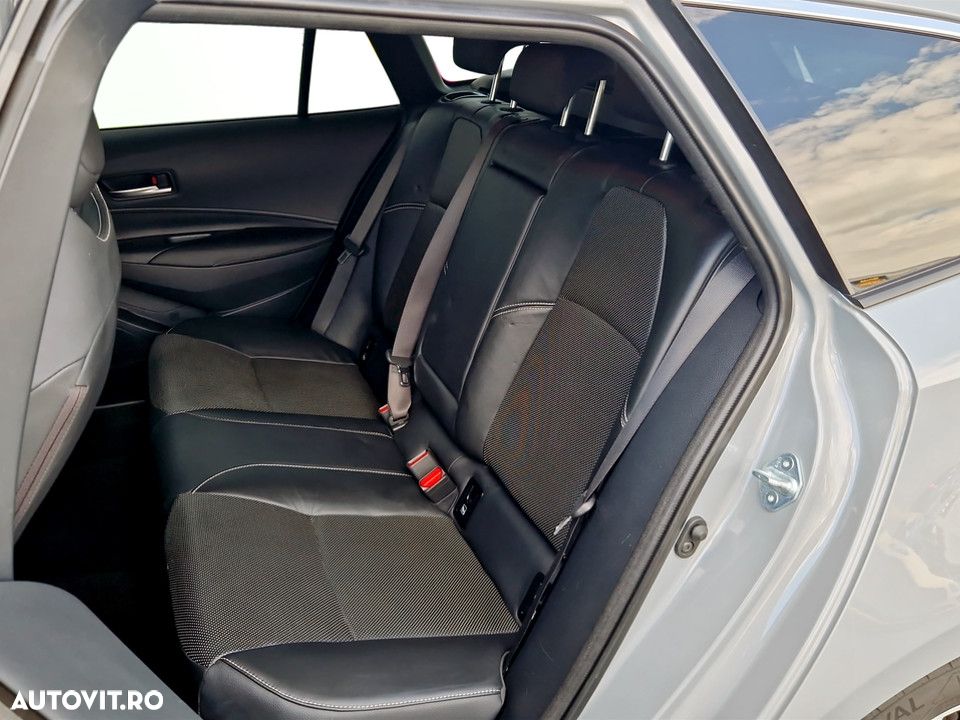 Toyota Corolla - 16