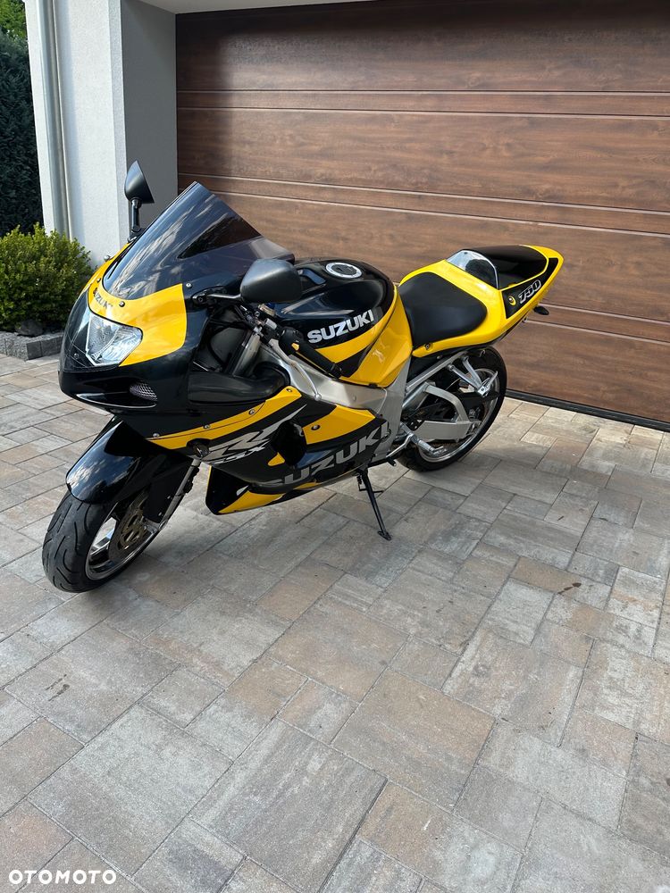 Suzuki GSX-R - 4