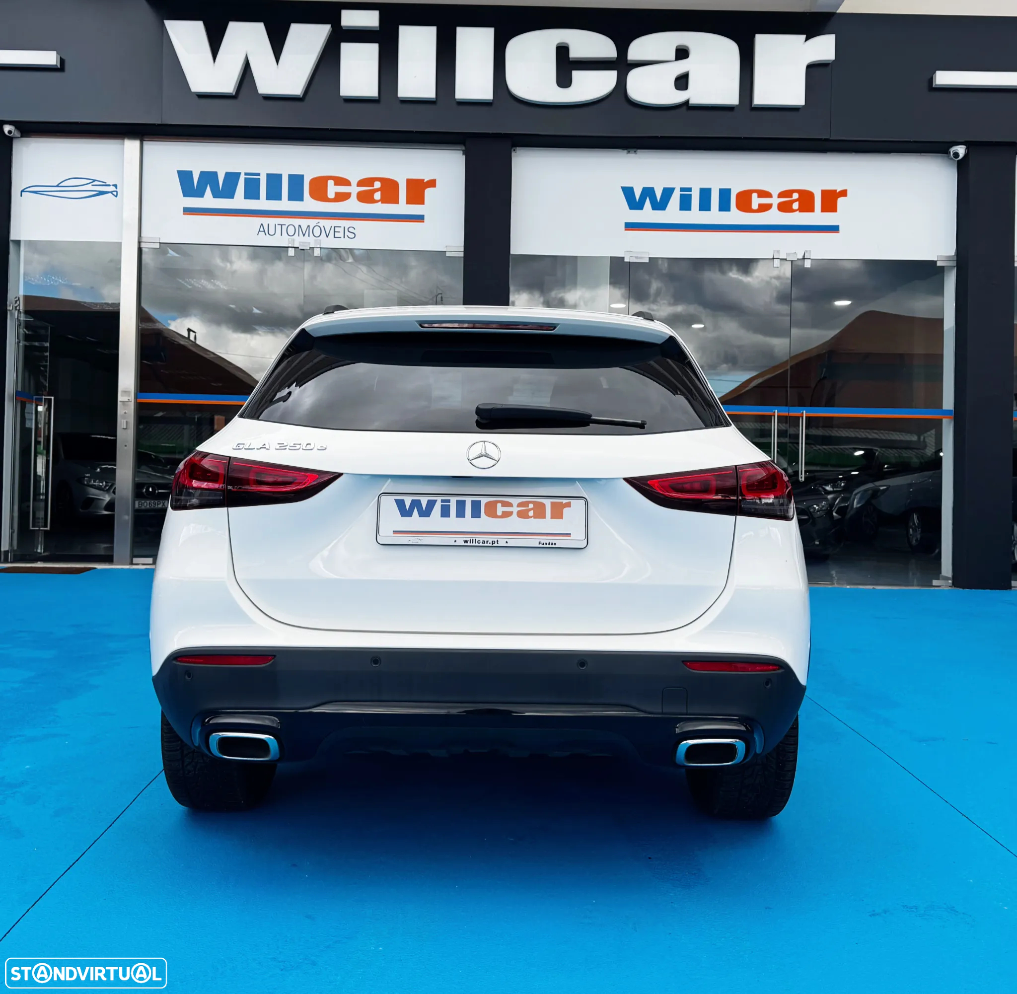 Mercedes-Benz GLA 250 e Progressive - 4
