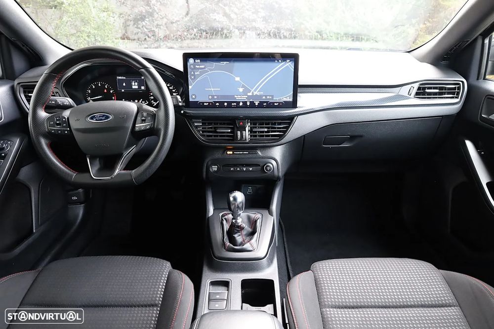 Ford Focus 1.0 EcoBoost MHEV ST-Line - 16