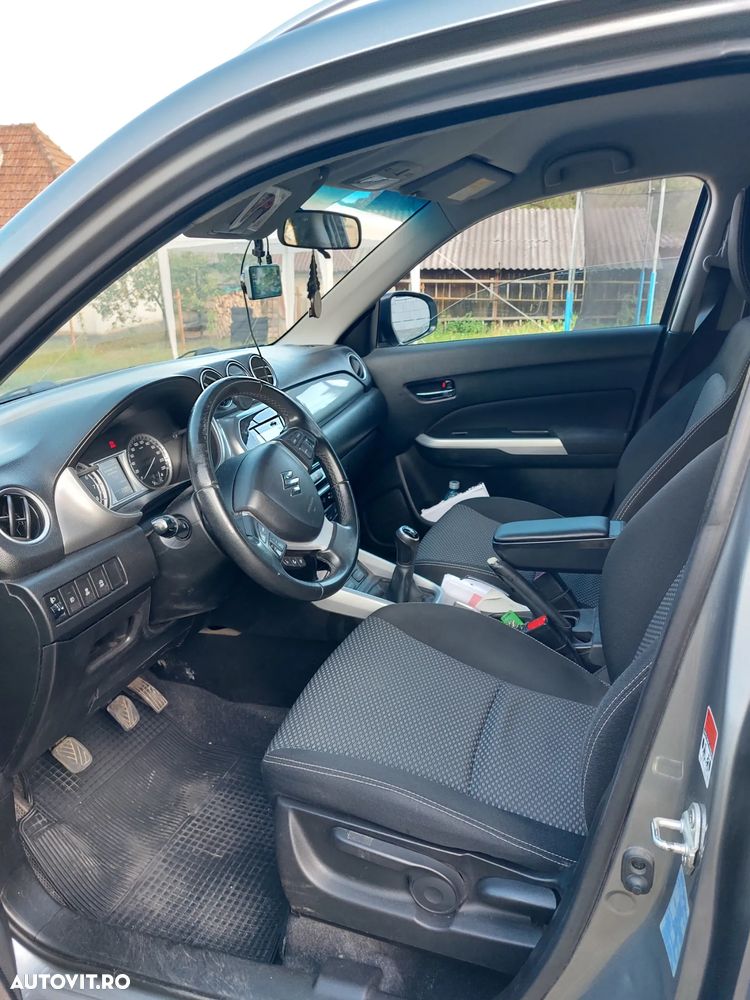 Suzuki Vitara 1.6 Passion - 8