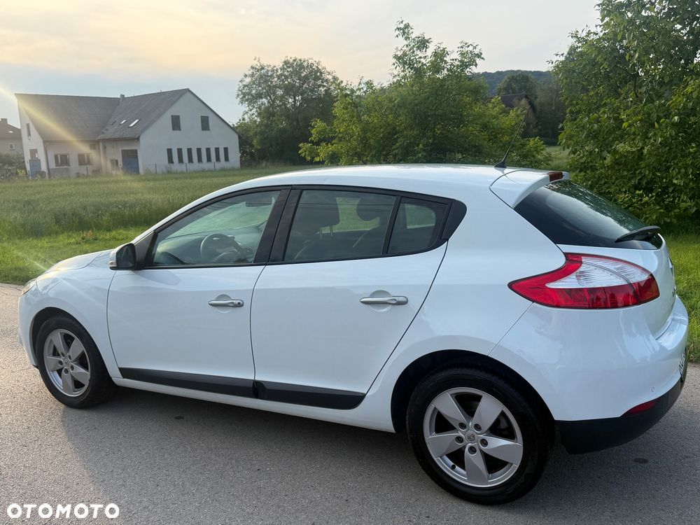 Renault Megane 1.6 16V Dynamique Euro5 - 5