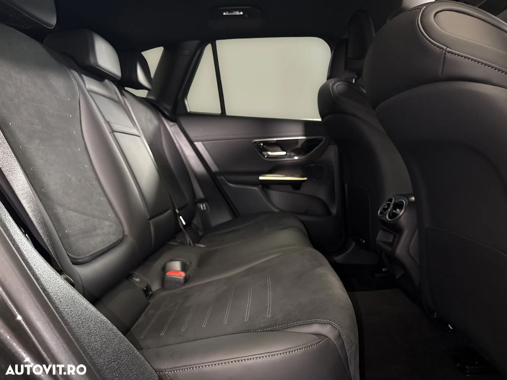 Mercedes-Benz GLC 300 d 4Matic 9G-TRONIC Edition AMG Line - 14