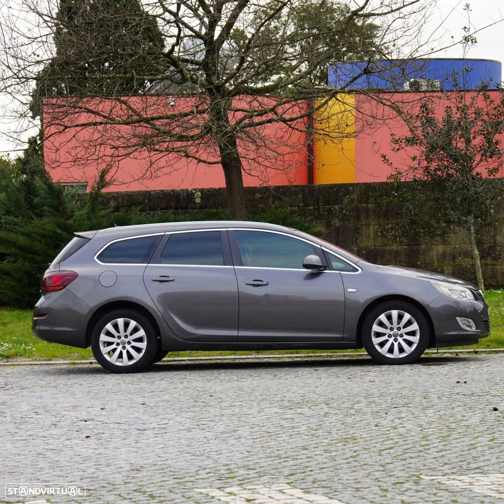 Opel Astra Caravan - 4