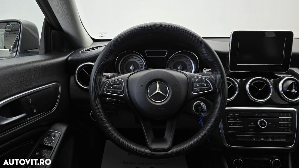 Mercedes-Benz CLA - 15