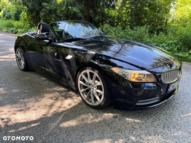 BMW Z4 sDrive35i - 11