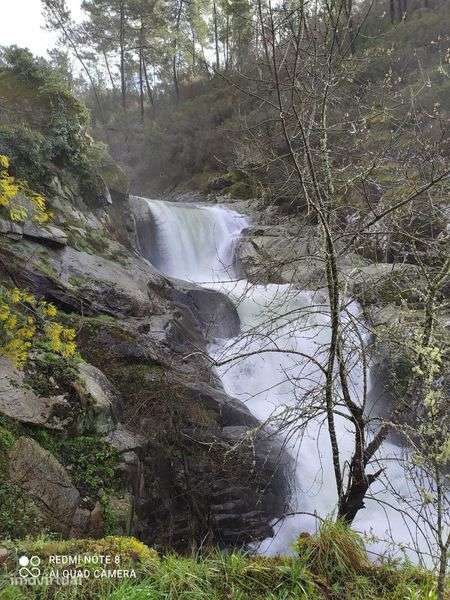 Moinhos junto a cascata - Grande imagem: 4/4
