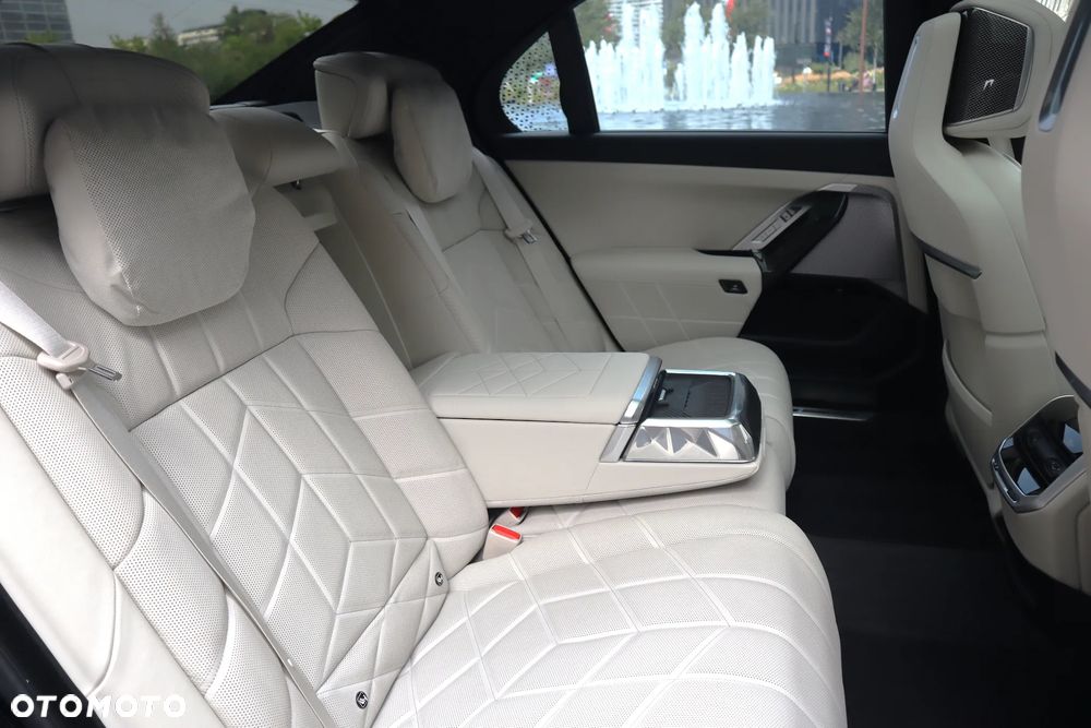 BMW Seria 7 740d xDrive mHEV M Sport sport - 14