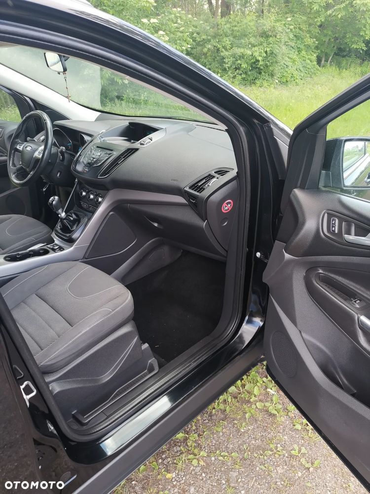 Ford Kuga - 15