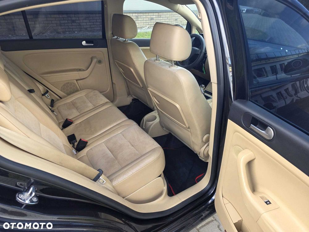 Volkswagen Golf Plus - 6