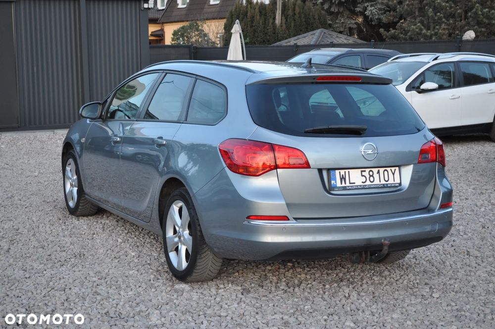 Opel Astra 1.4 Turbo Design Edition - 9