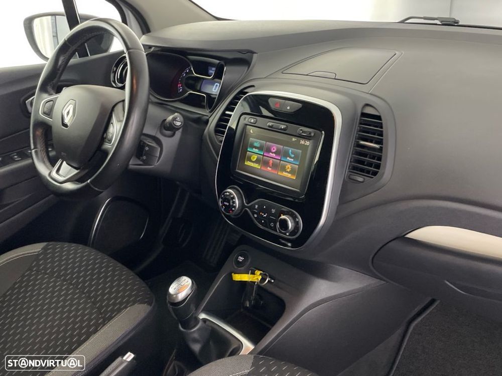 Renault Captur 0.9 TCE Exclusive - 24